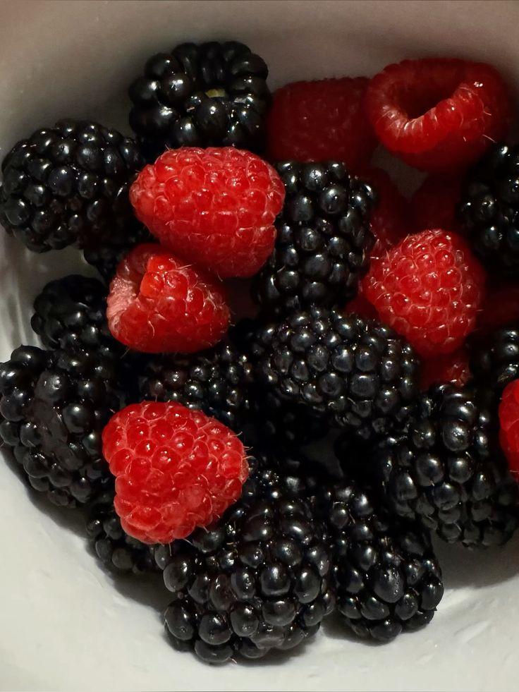 Nature's Palette: Artisan Berry Blend