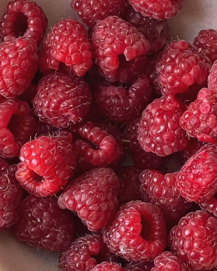 Berry Bounty: Fresh Harvest Medley